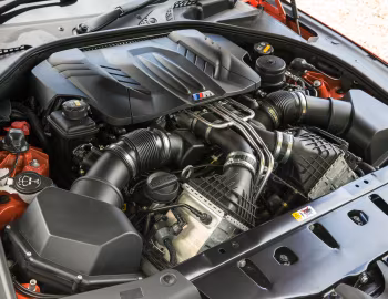 Bajo el capó BMW M6 Coupé [UK-spec] (F13) '03.2015–10.2017