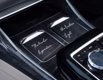 Interior BMW M760e xDrive "Gary Player Signature" (G70) '10.2025
