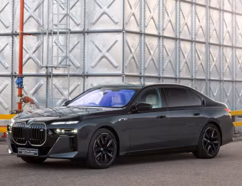 BMW M760e xDrive "Gary Player Signature" (G70) '10.2025
