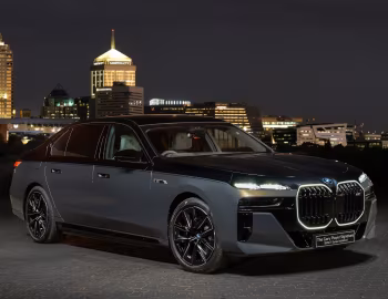 BMW M760e xDrive "Gary Player Signature" (G70) '10.2025