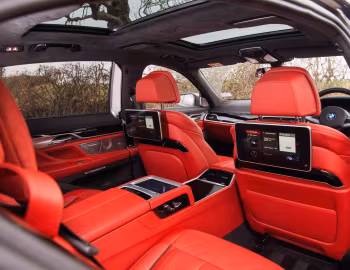 Interior BMW M760Li xDrive [UK-spec] (G12) '2017–19
