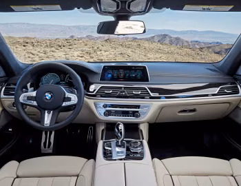 Panel frontal 2017–19 BMW M760i xDrive [North America] (G11) '2017–19