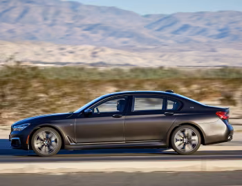 2017–19 BMW M760i xDrive [North America] (G11) '2017–19