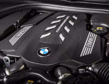Bajo el capó BMW M850i xDrive Coupé Carbon Package [Australia] (G15) '2019–22