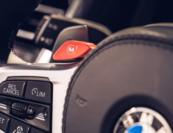 Interior BMW M8 Competition Cabrio [UK-spec] (F91) '2019–22