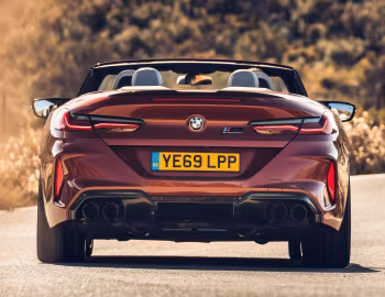 BMW M8 Competition Cabrio [UK-spec] (F91) '2019–22