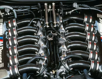 Пад капотам BMW M8 Prototyp (E31) '1990
