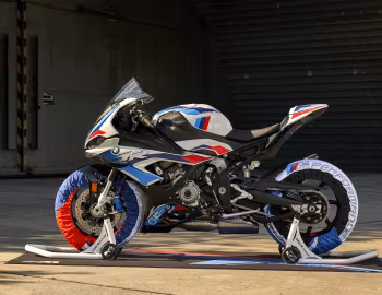 BMW M 1000 RR (K67) '2020–22