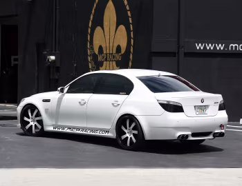 MCP Racing BMW M5 Sedan (E60) '2010