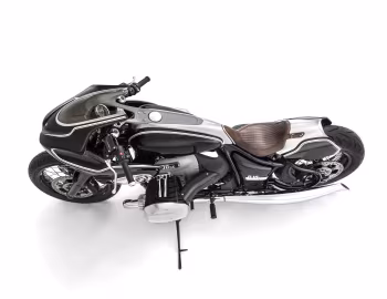 Blechmann R 18 by Bernhard Naumann '2020