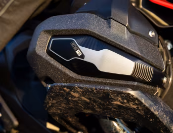 Bajo el capó BMW R 1300 R "Option 719 Kilauea" '2025–pr.