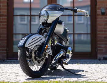 BMW R 18 Roadster by Inchcape Wrocêaw '2022