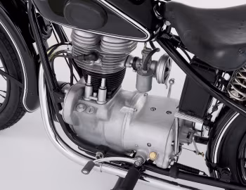 发动机舱 BMW R 24 '1948–50