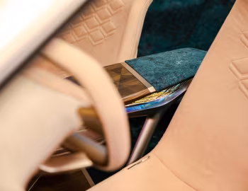 Интерьер BMW Vision iNEXT '09.2018