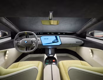 Panel frontal BMW Vision Driving Experience '04.2025