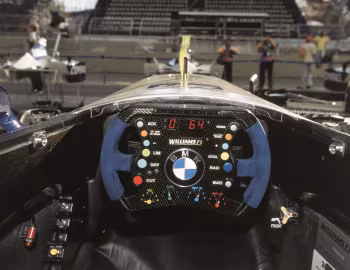 中控台 Williams FW24 '2002
