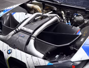 Bajo el capó WRT BMW M4 GT3 (#V22-046) (G82) '2022