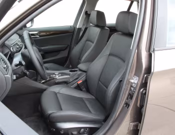 Interior BMW X1 sDrive18d (E84) '2009–12