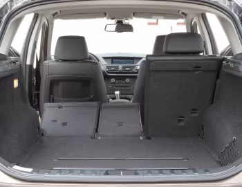 Interior BMW X1 sDrive18d (E84) '2009–12