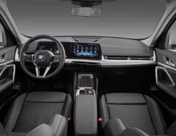 Panel frontal BMW X1 sDrive20i xLine [Latam] (U11) '2023–pr.