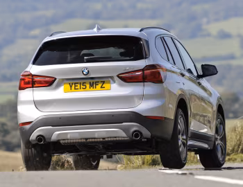 BMW X1 xDrive20d Sport Line [UK-spec] (F48) '2015–19