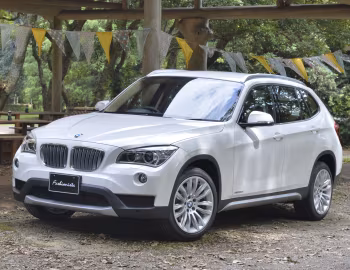 BMW X1 xDrive20i "Fashionista" [Japan] (E84) '2013