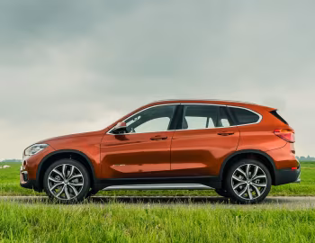 BMW X1 xDrive20i "Orange Edition" [Netherlands] '2017