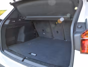 Coffre BMW X1 xDrive25d xLine [UK-spec] (F48) '2015–19