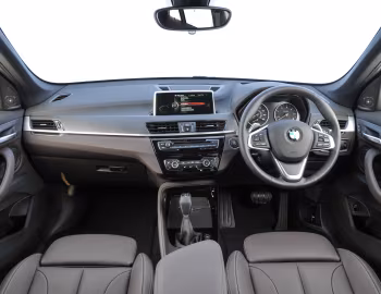 Panel frontal BMW X1 xDrive25d xLine [UK-spec] (F48) '2015–19