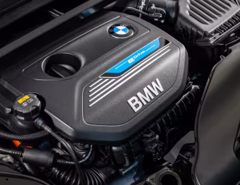 Bajo el capó BMW X1 xDrive25e M Sport [Worldwide] (F48) '2019–22