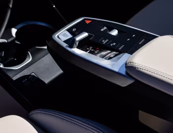 Intérieur 2023–pr. BMW X1 xDrive28i M Sport [North America] (U11) '10.2022–pr.
