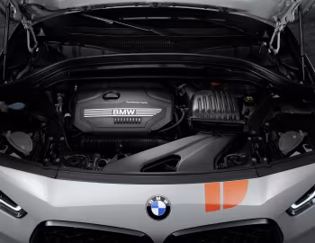 Bajo el capó BMW X2 xDrive20i "M Mesh Edition" [Worldwide] (F39) '2020–23
