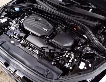 Bajo el capó BMW X2 M35i xDrive [Australia] (U10) '2024–pr.