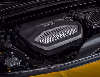 Bajo el capó BMW X2 xDrive20d M Sport X [Worldwide] (F39) '2018–23