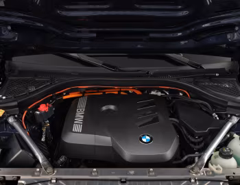 Bajo el capó BMW X3 30e xDrive [Worldwide] (G45) '2024–pr.
