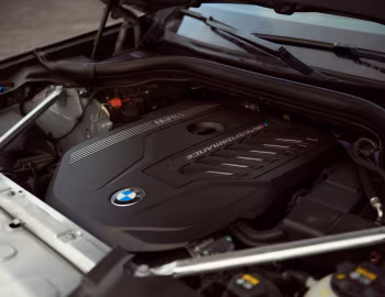 Under the hood 2022–pr. BMW X3 M40i [North America] (G01) '2021–pr.