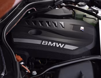 Bajo el capó BMW X3 M50 xDrive [UK-spec] (G45) '2024–pr.