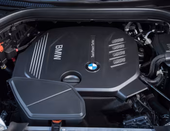 Bajo el capó BMW X3 xDrive20d xLine [Worldwide] (G01) '2017–21