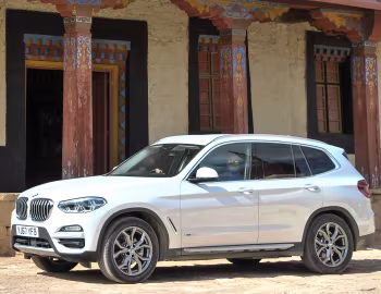 BMW X3 xDrive20d xLine [UK-spec] (G01) '2017–21