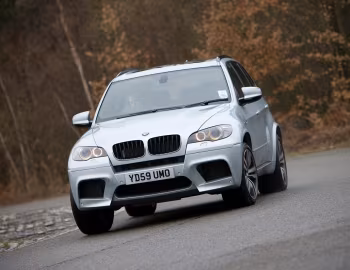 BMW X5 M [UK-spec] (E70) '09.2009–06.2013