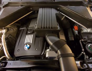 Bajo el capó 2008–10 BMW X5 3.0si [North America] (E70) '2007–10