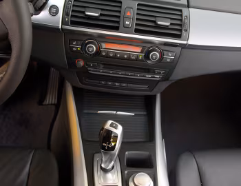 Interior 2008–10 BMW X5 3.0si [North America] (E70) '2007–10