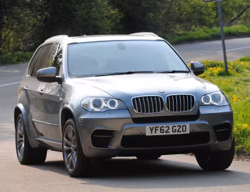 BMW X5 M50d [UK-spec] (E70) '2012–13