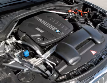 Bajo el capó BMW X5 xDrive30d [Worldwide] (F15) '2013–18