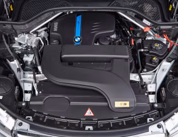 Bajo el capó BMW X5 xDrive40e [Worldwide] (F15) '2015–18