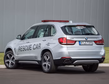 BMW X5 xDrive40e Formula E Rescue Car (F15) '2015–18