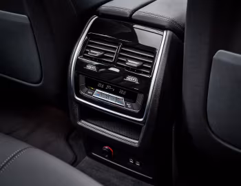 Interior BMW X5 xDrive40i M Sport [Malaysia] (G05) '2025–pr.