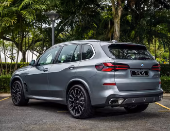 BMW X5 xDrive40i M Sport [Malaysia] (G05) '2025–pr.