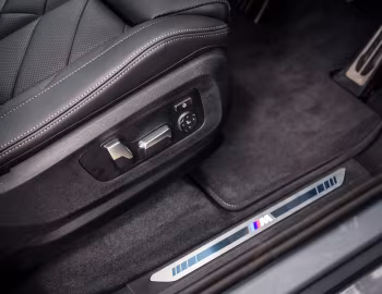 Interior BMW X5 xDrive40i M Sport [Malaysia] (G05) '2025–pr.