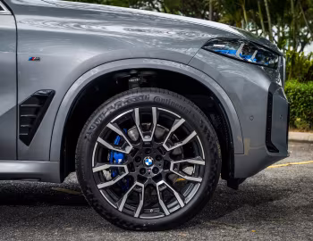 BMW X5 xDrive40i M Sport [Malaysia] (G05) '2025–pr.